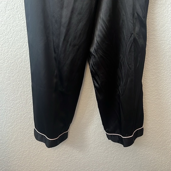 Victoria’s Secret pajama set (2items) - Picture 12 of 15